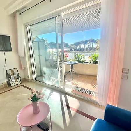 - 2 People - Swimming Pool - Sea View Lejlighed